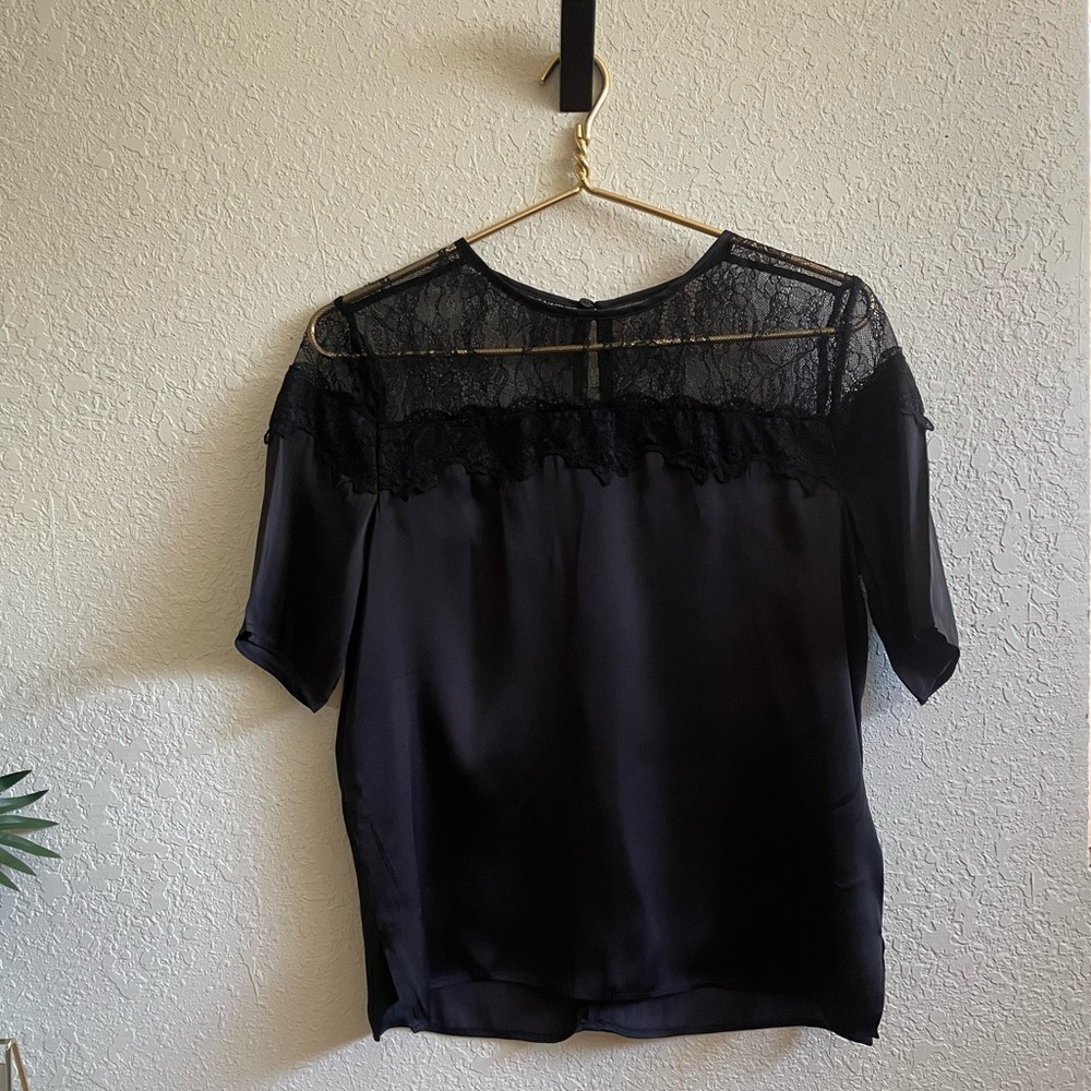 H&M BLACK SATIN BLOUSE WITH LACE COLLAR